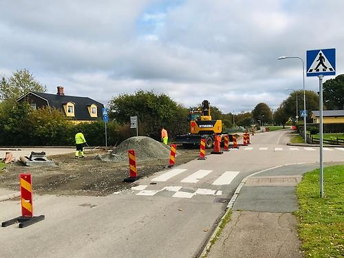 Korsningen/vägbulan på Stockholmsvägen/Spårvägsgatan ska ändras så den upplevs mjukare