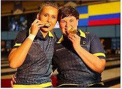 VM-guld i dubbel för Jenny Wegner från Perstorp tillsammans med Josefine Hermansson. Bowling VM avgörs i Las Vegas.