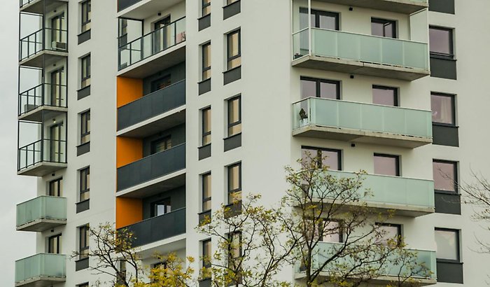 Exteriörbild - genre på lägenhetshus med balkonger.