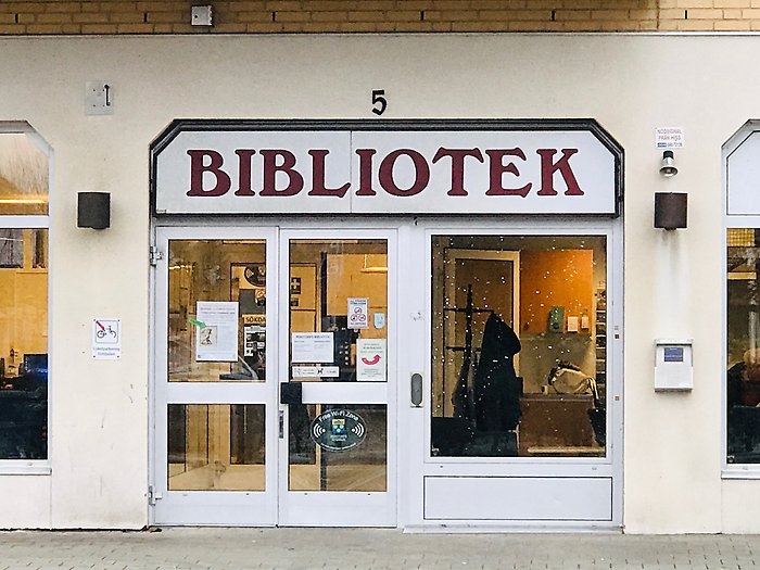 Perstorps bibliotek - entré